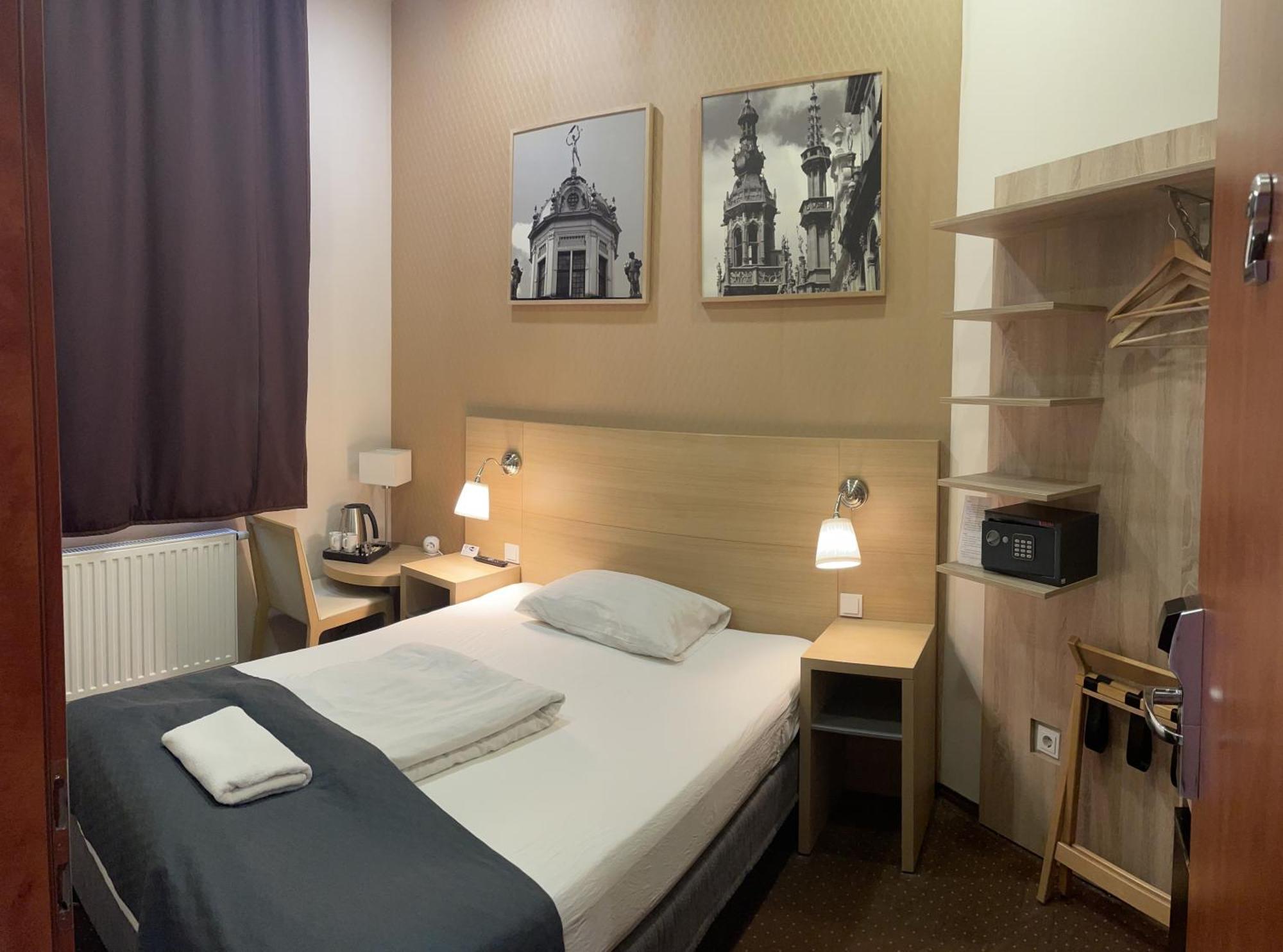 Budapest Citi Guesthouse - Self Check In Екстер'єр фото